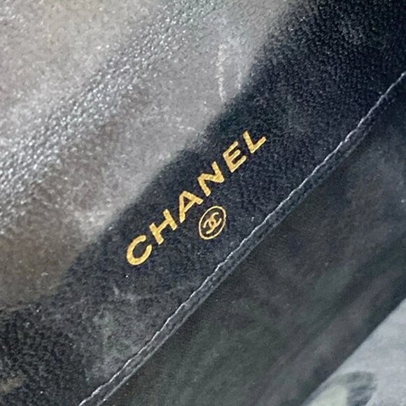 CHANEL - Black Lambskin Double-hook Wallet - Picture 4 of 11